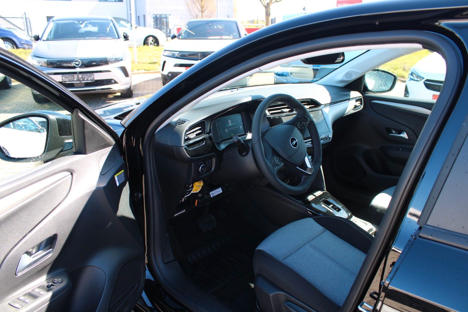 fahrzeugabbildung opel corsa electric edition