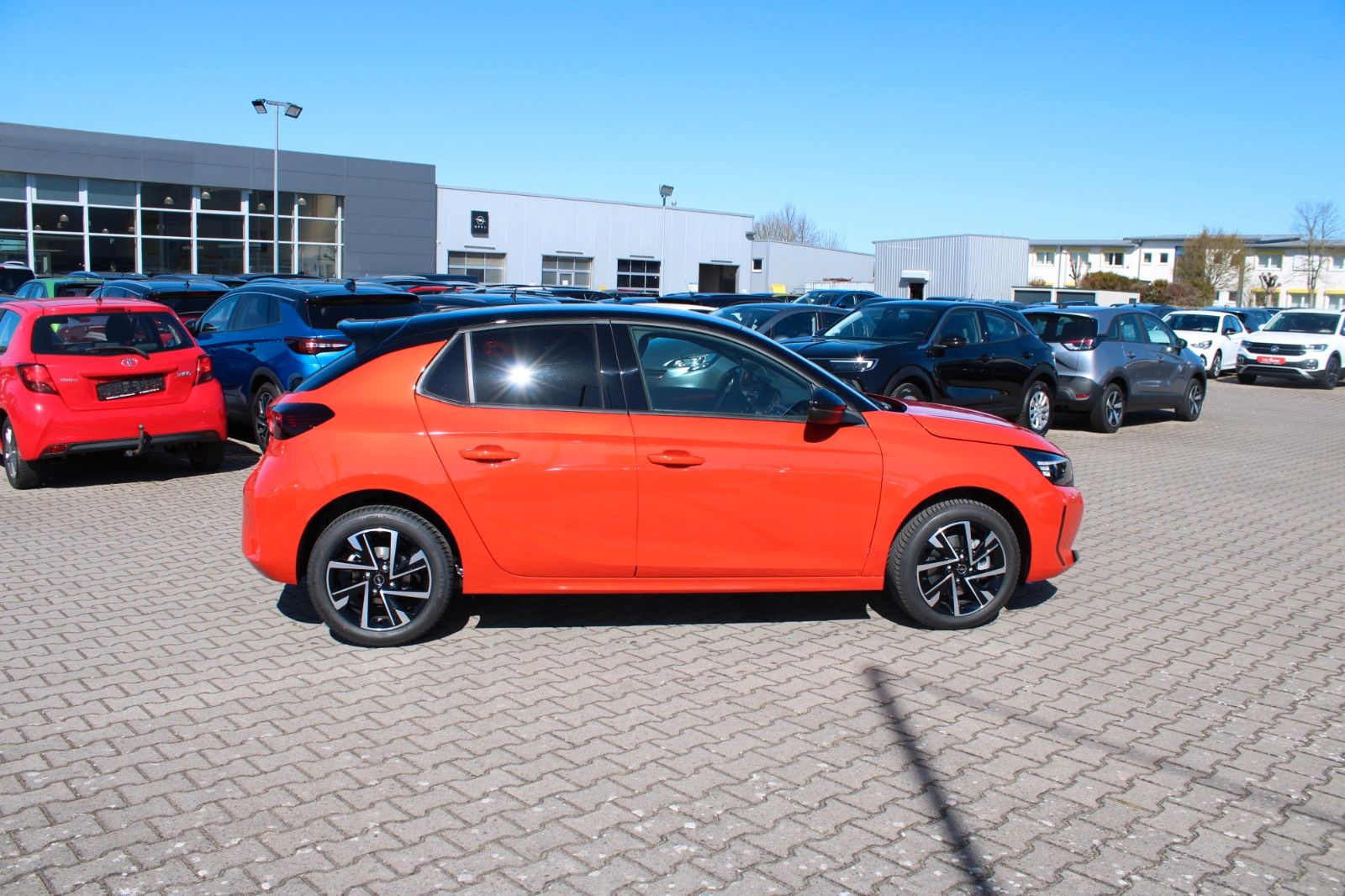 fahrzeugabbildung opel corsa f 1.2 mhev yes