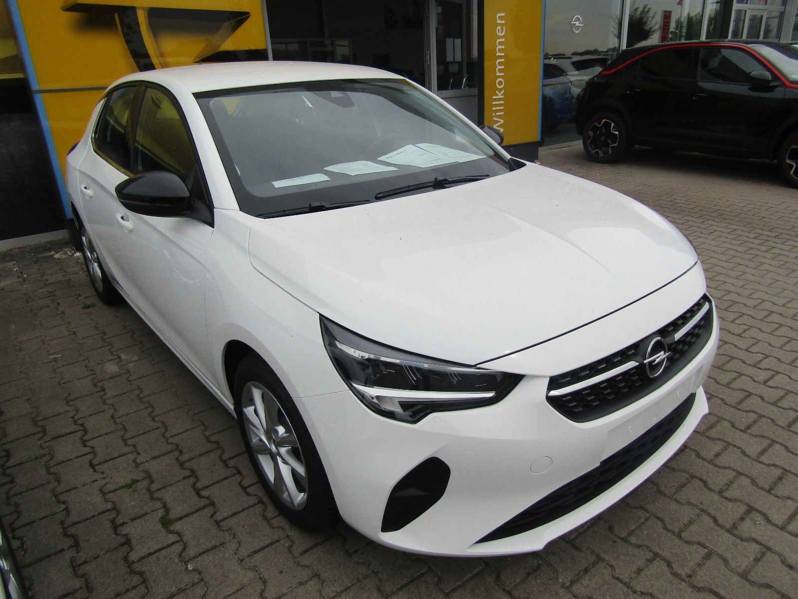 Fahrzeugabbildung Opel Corsa 1.2 Elegance