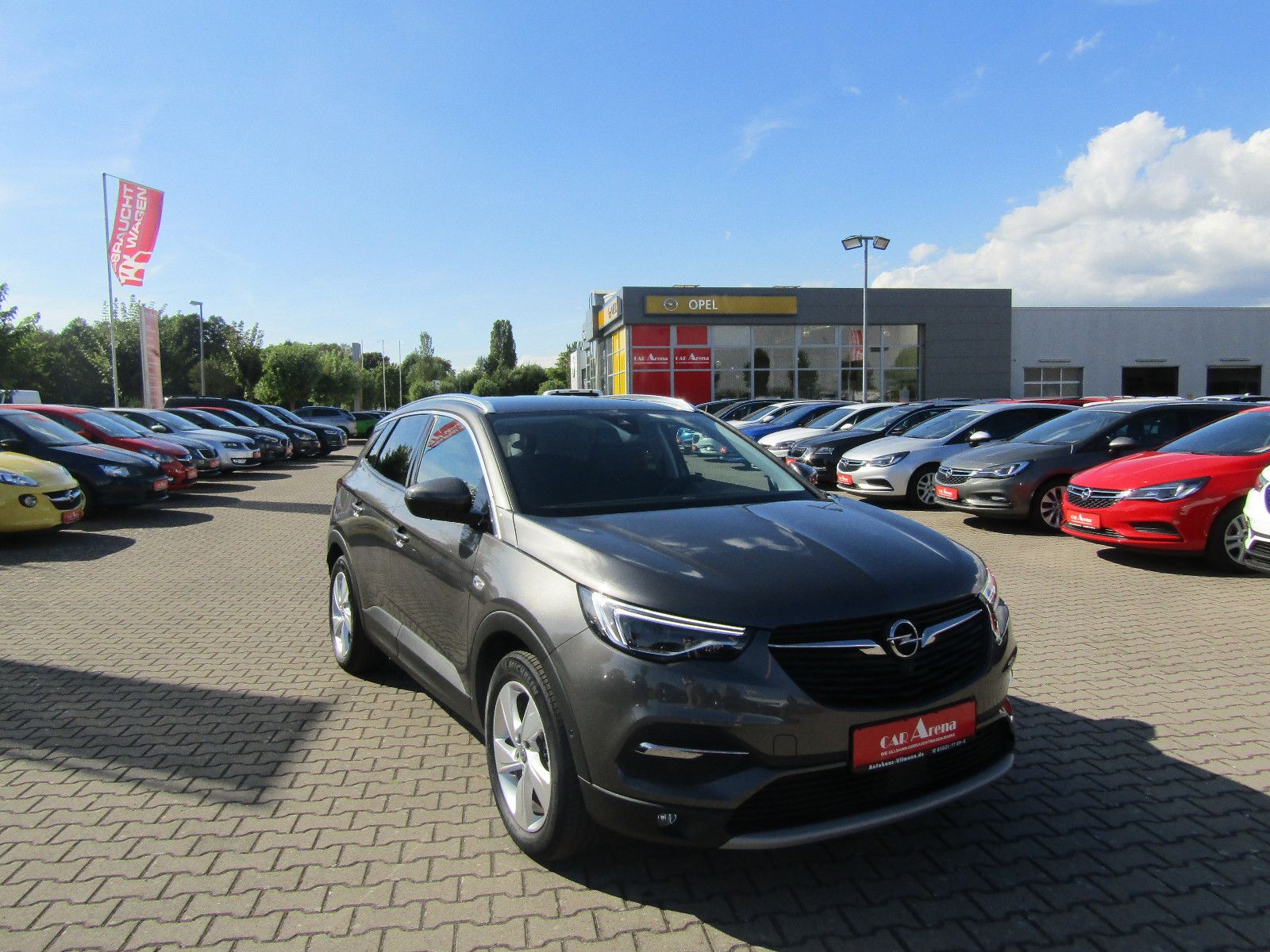 Fahrzeugabbildung Opel Grandland X 2.0D Ultimate *AHK*NAVI*SHZ*